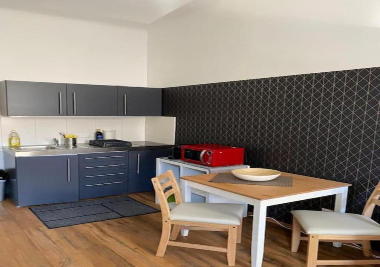 Studio & Apartments Near Reumannplatz 维也纳 外观 照片