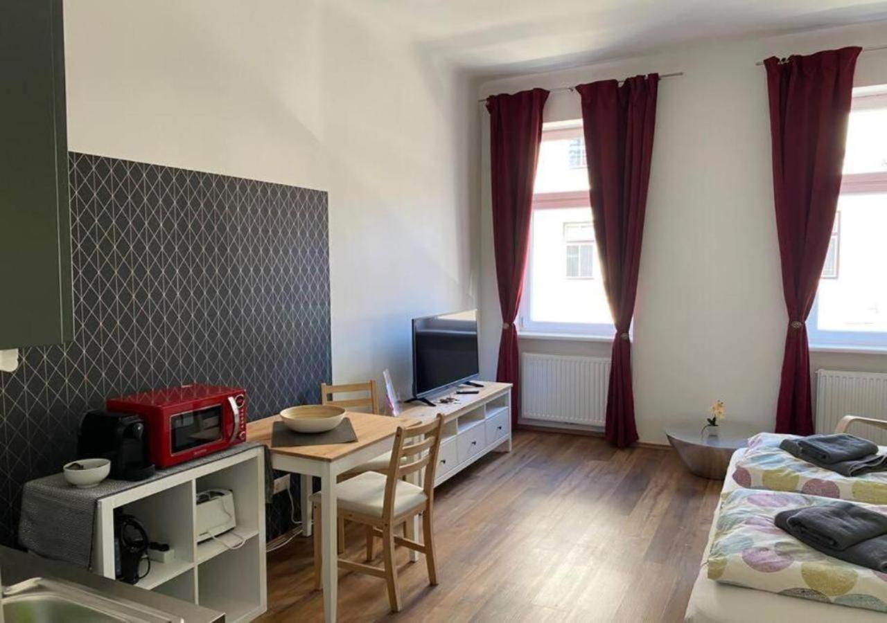 Studio & Apartments Near Reumannplatz 维也纳 外观 照片